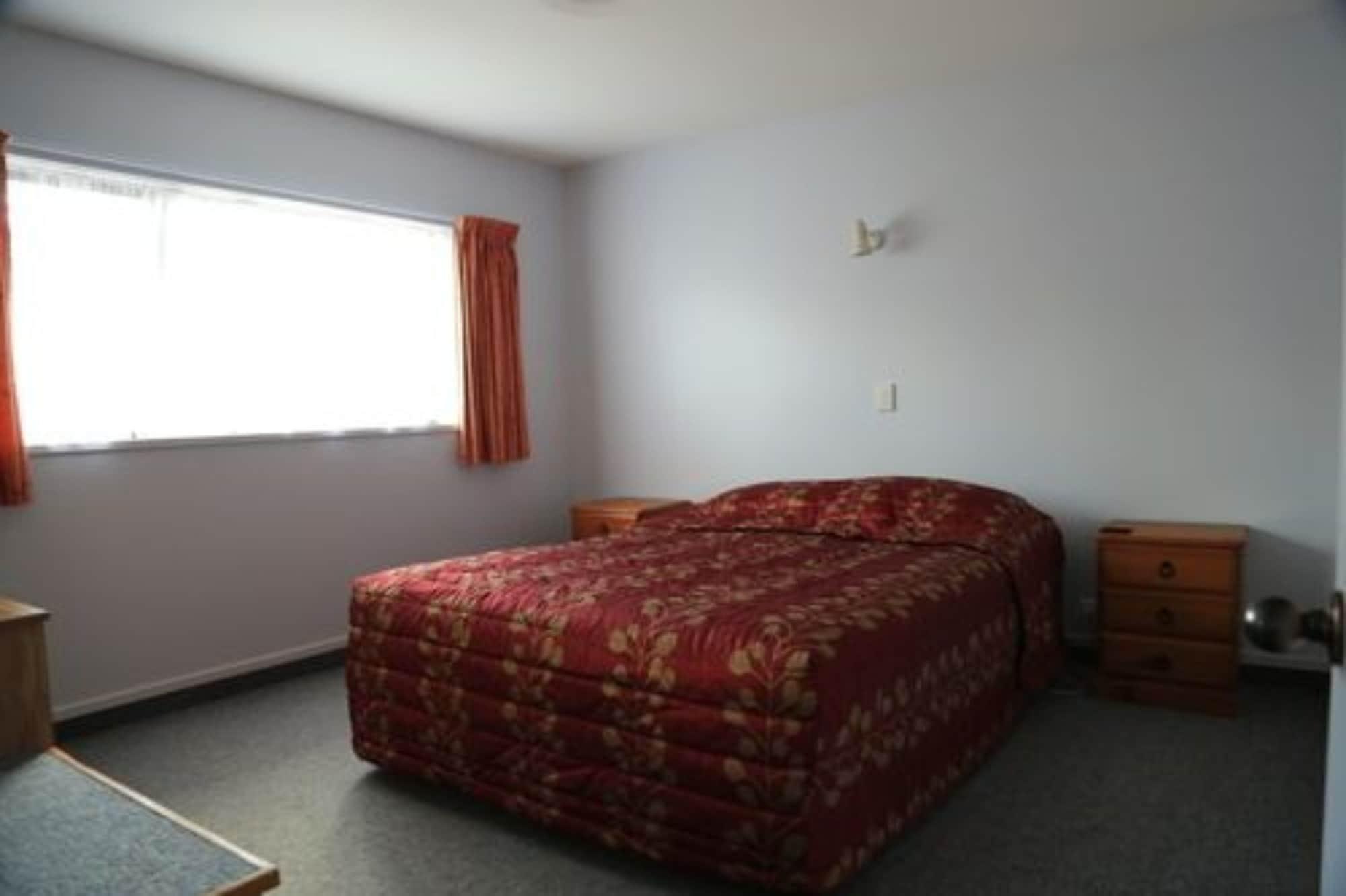 Arran Motel Te Anau Exteriör bild