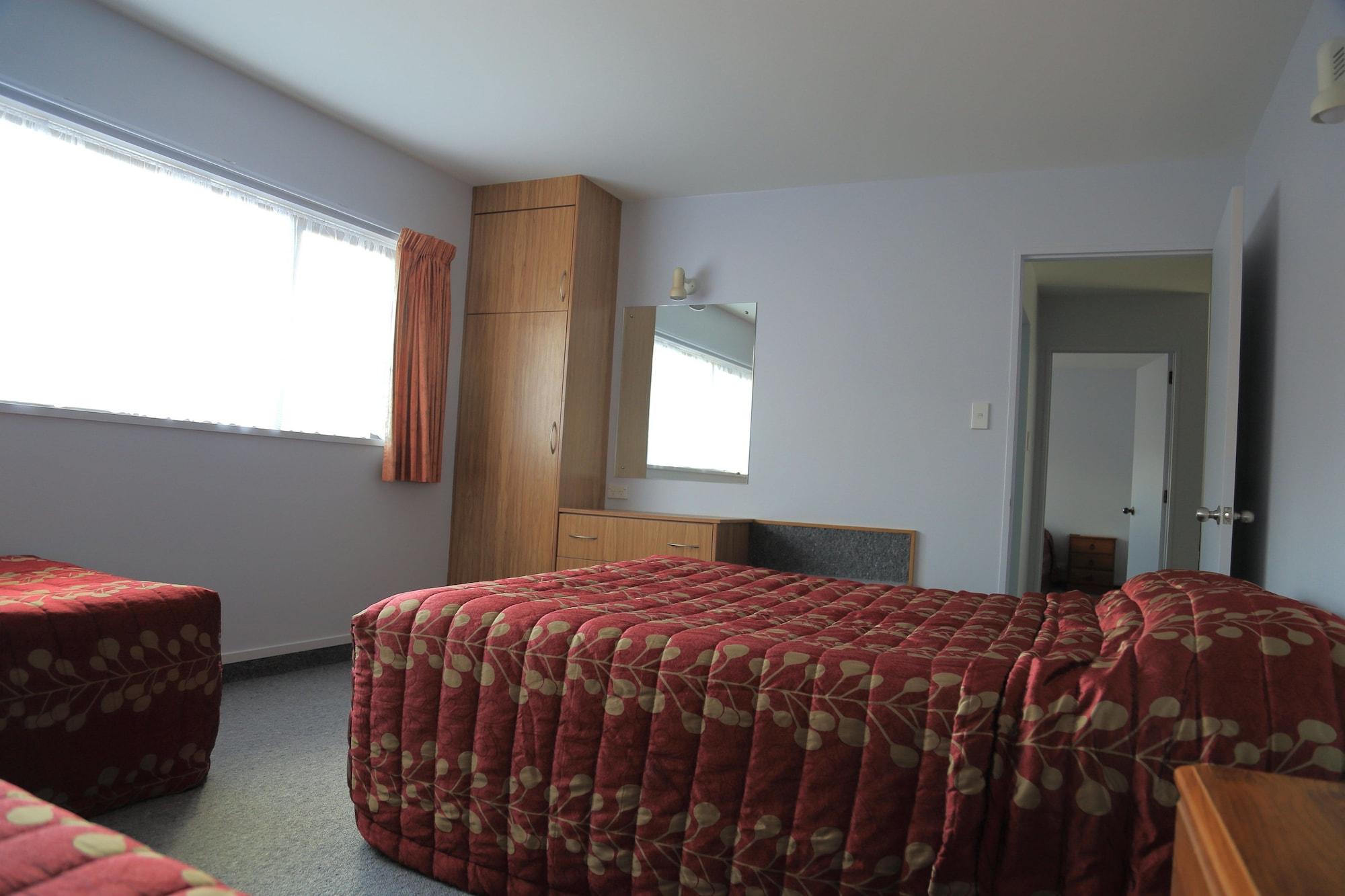 Arran Motel Te Anau Exteriör bild