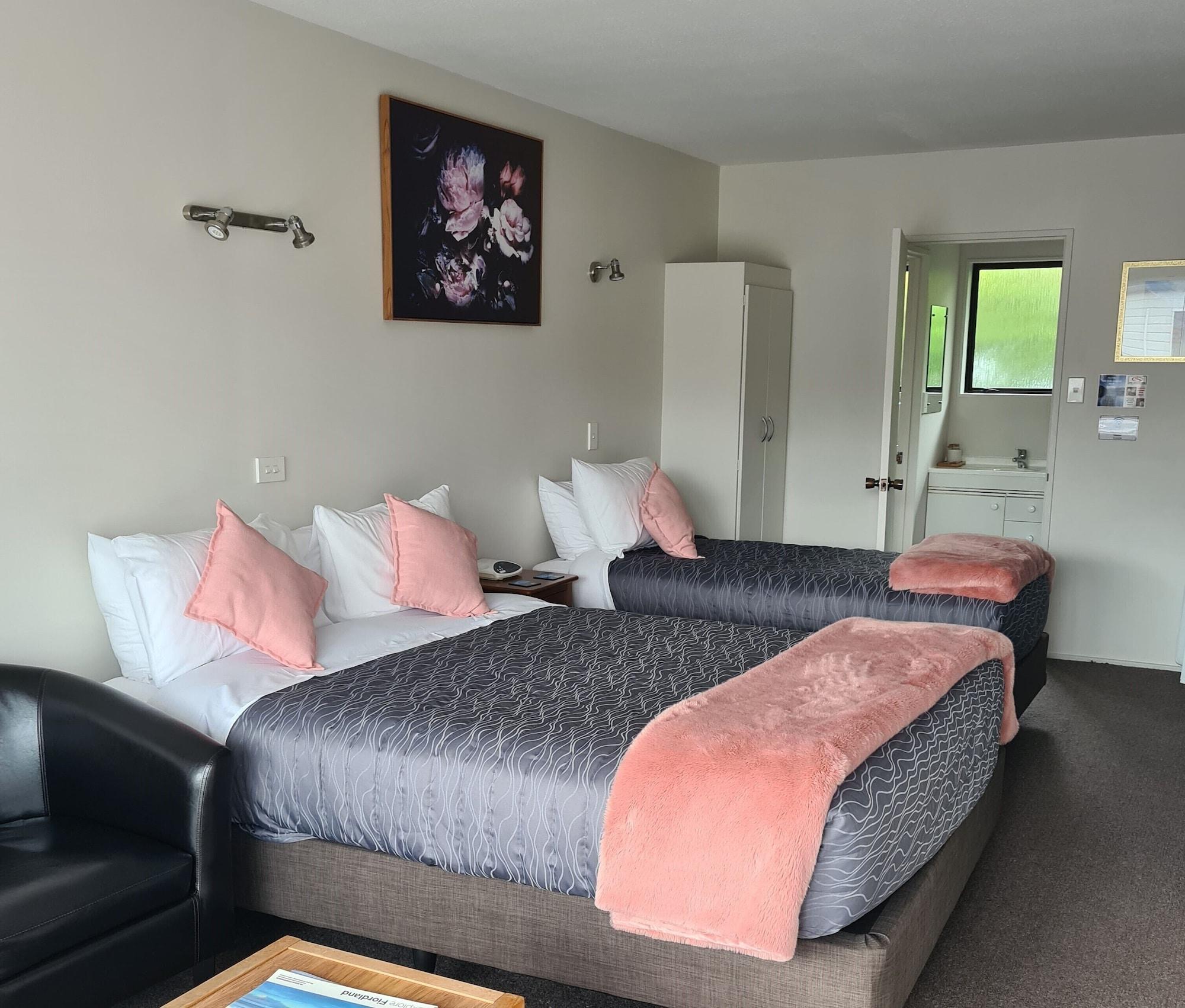 Arran Motel Te Anau Exteriör bild