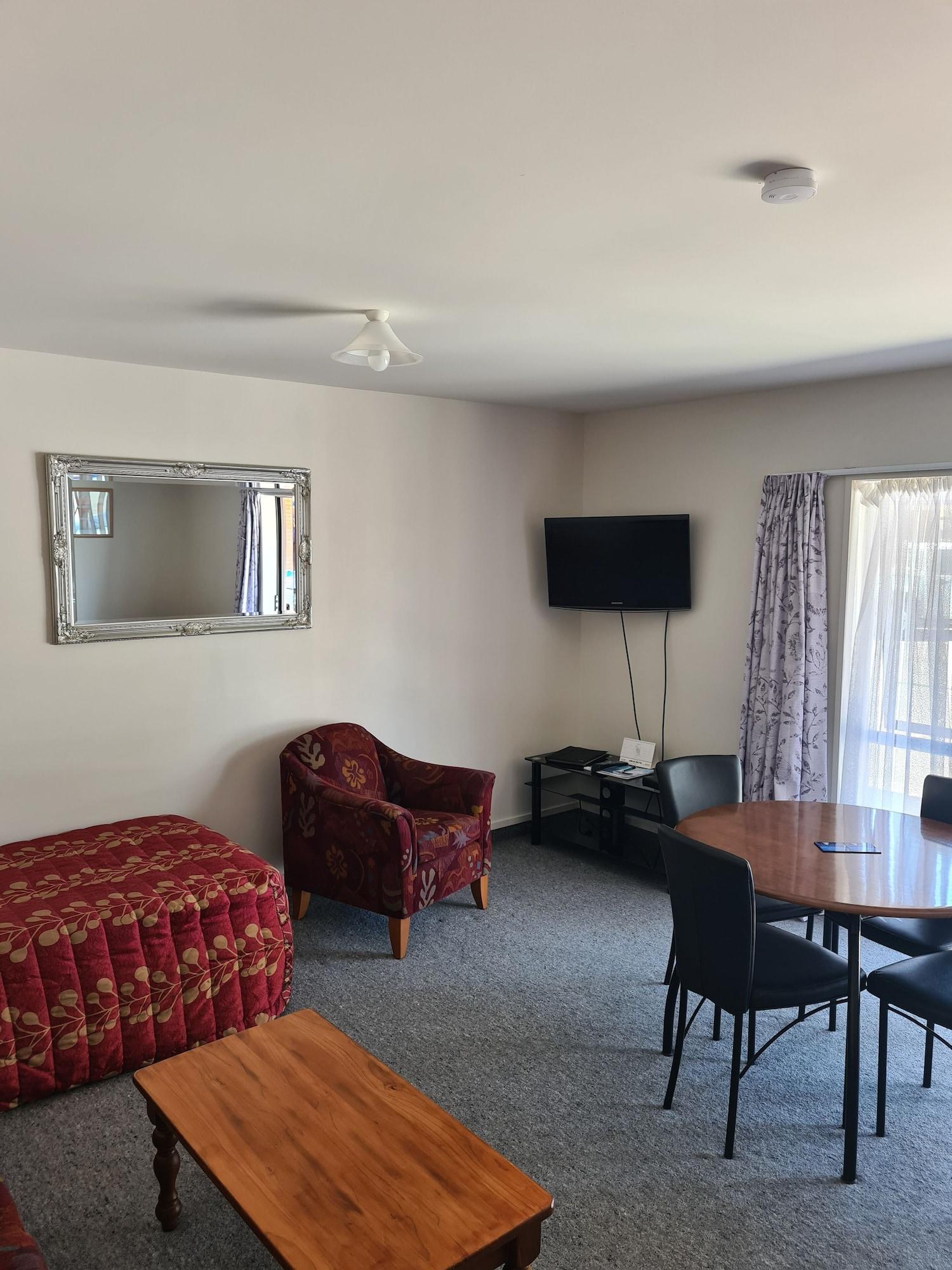 Arran Motel Te Anau Exteriör bild