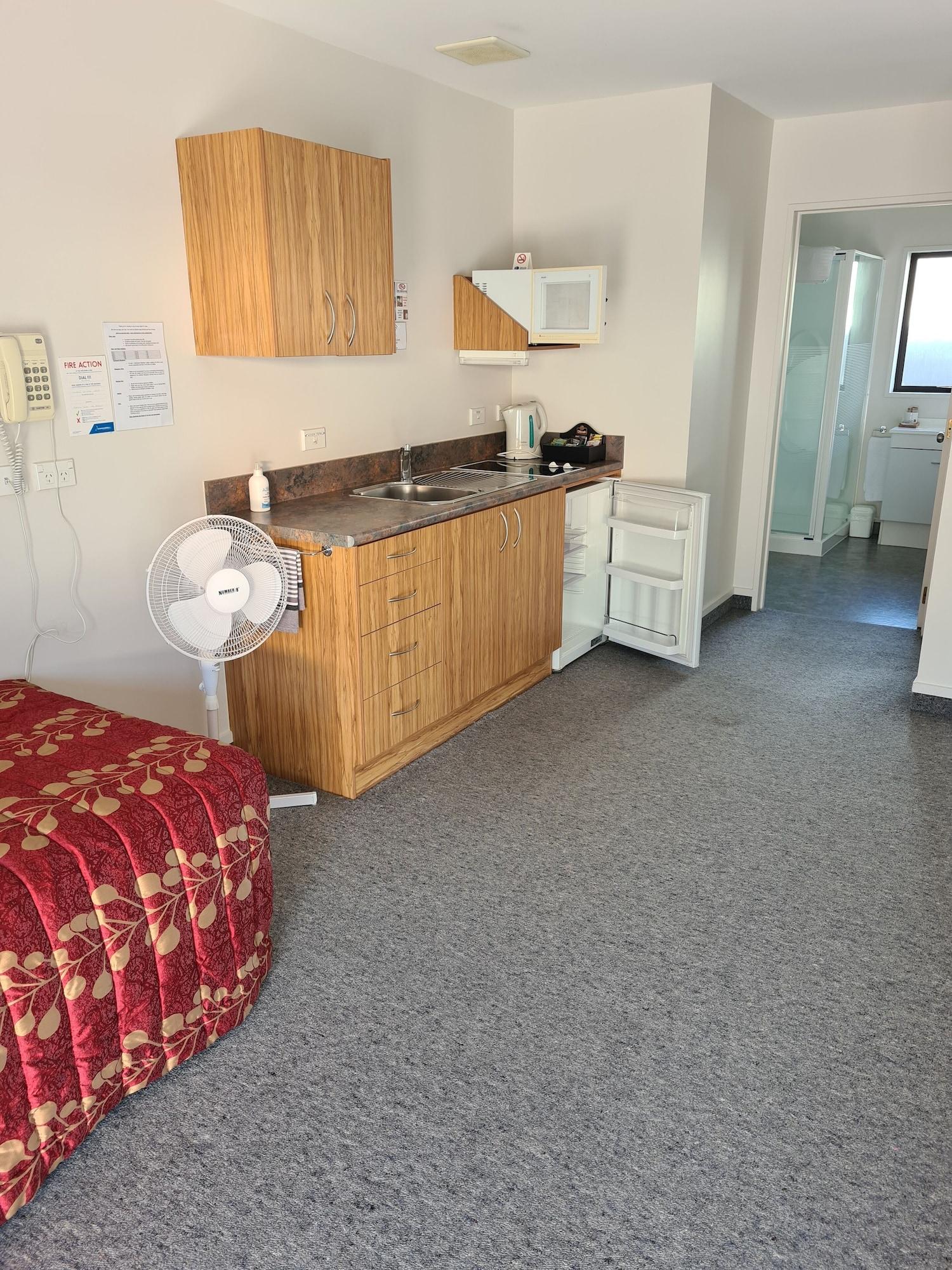 Arran Motel Te Anau Exteriör bild