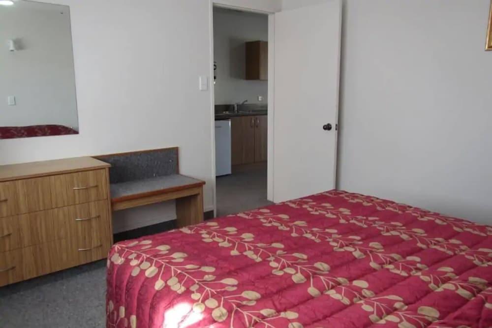 Arran Motel Te Anau Exteriör bild