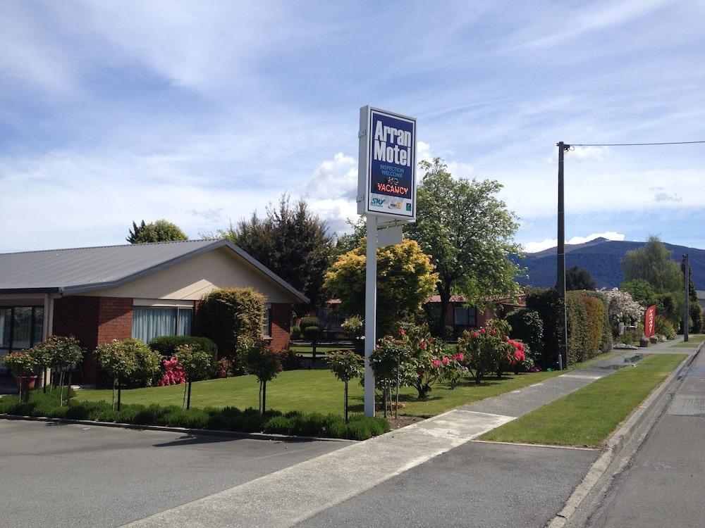 Arran Motel Te Anau Exteriör bild